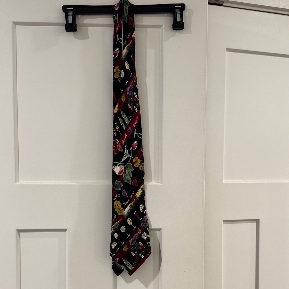Vintage 1994 Nicole Miller 100% Silk Tie, Wine Print
